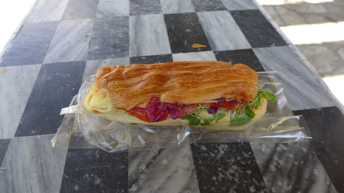 08-taroko-gorge-lunch_time_sandwich