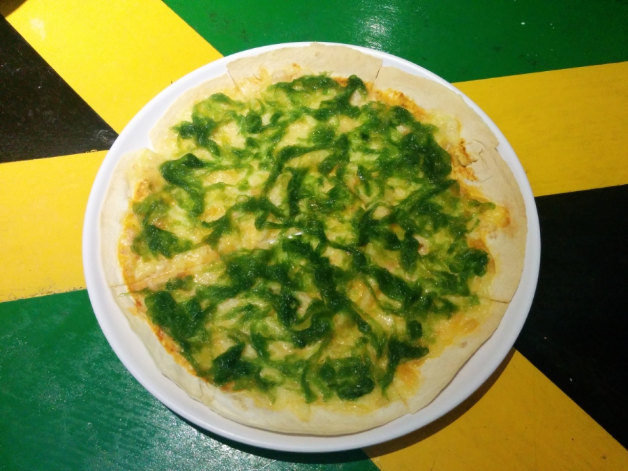 11-Green-Island-Seaweed-Pizza
