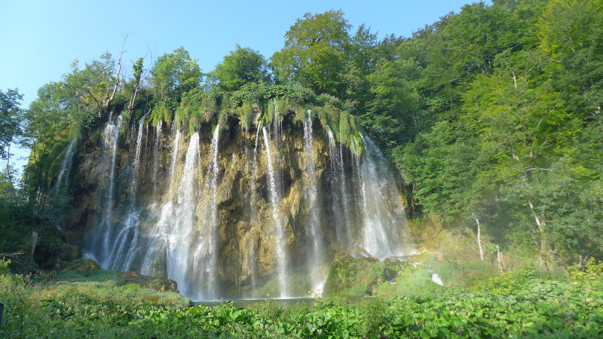 14-plitvice-waterfalls