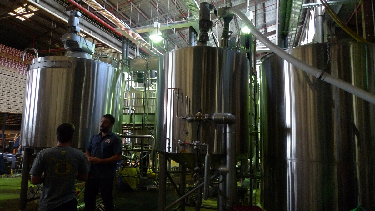03-mountain-goat-brewery-the-four-tanks