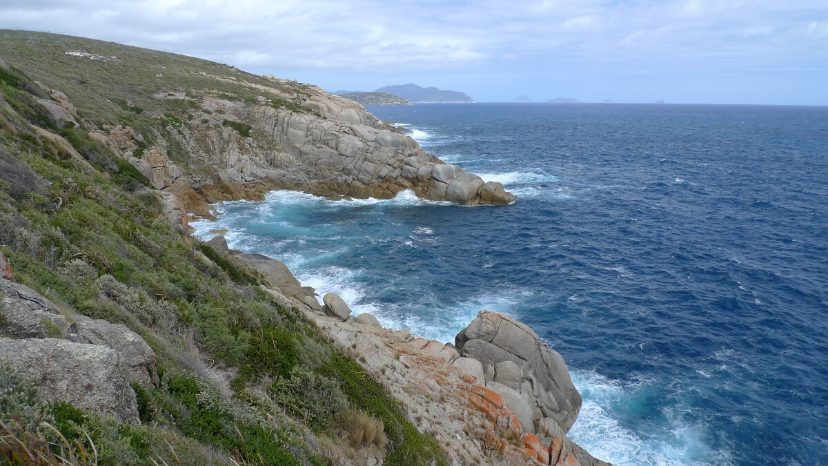 05-wilsons-promontory-tongue-point-rugged-coast