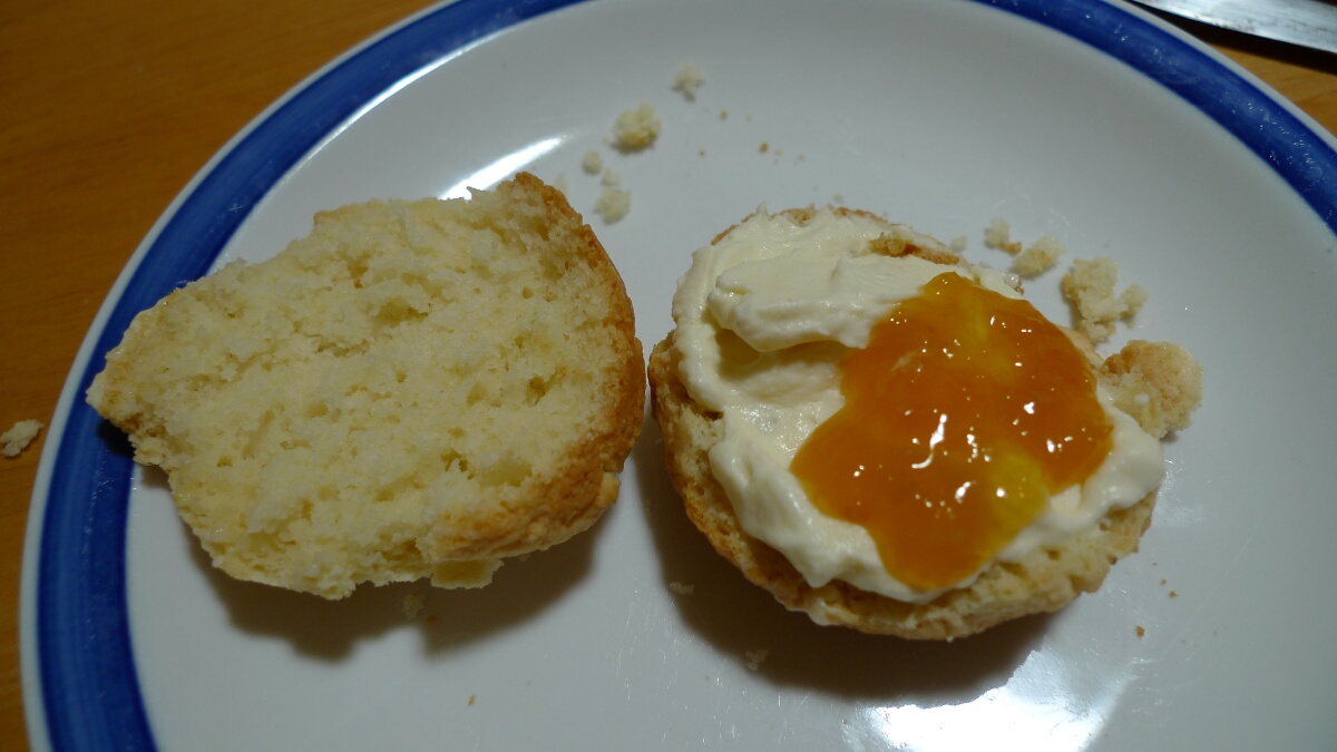 Devonshire Tea: Making apricot jam and fresh scones